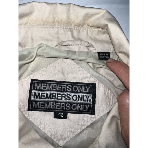 Members Only Jacket Size 42 Beige Khaki Bomber Pockets 1980s Vintage AS IS *READ - Picture 6 of 15